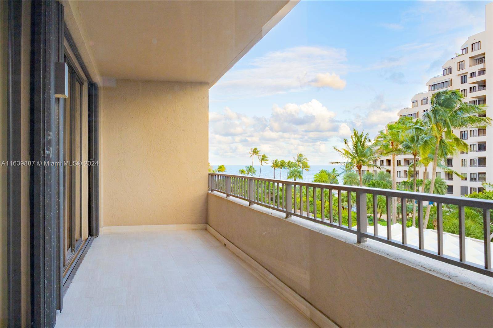 Key Biscayne, FL 33149,251 Crandon Blvd #424