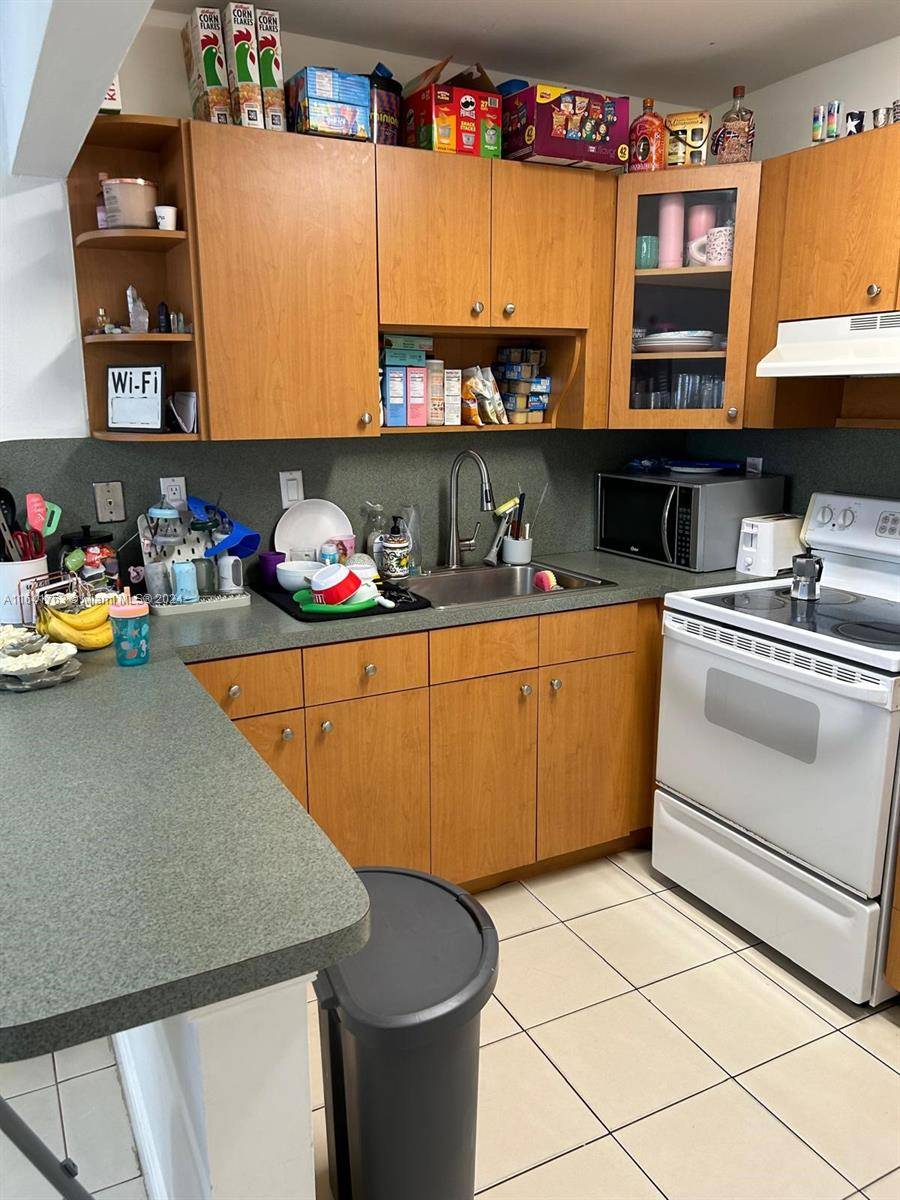 Miami, FL 33175,13311 SW 17th Ln #11-7