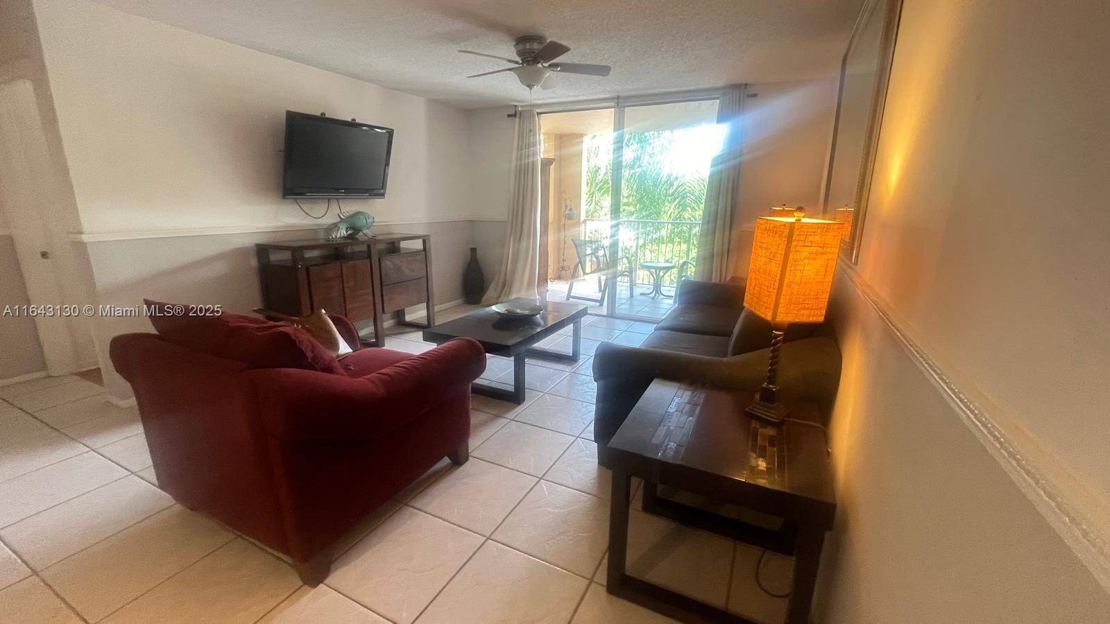 Aventura, FL 33180,19999 E Country Club Dr #1303