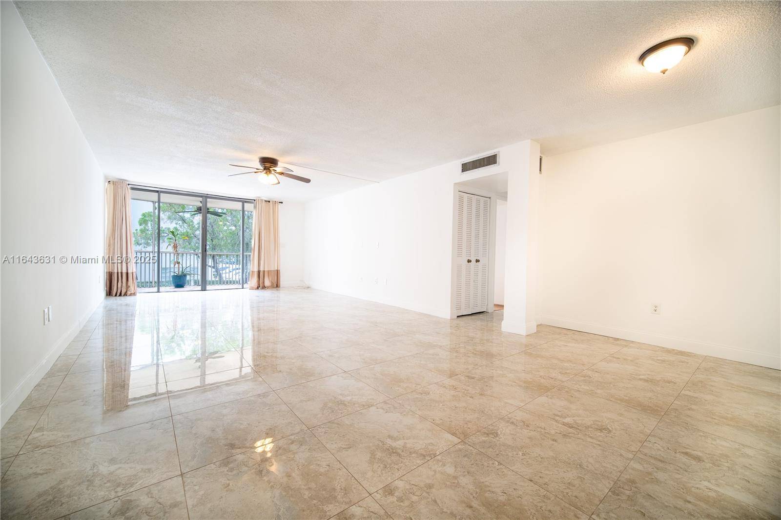 Miami, FL 33179,1690 NE 191st St #213-1