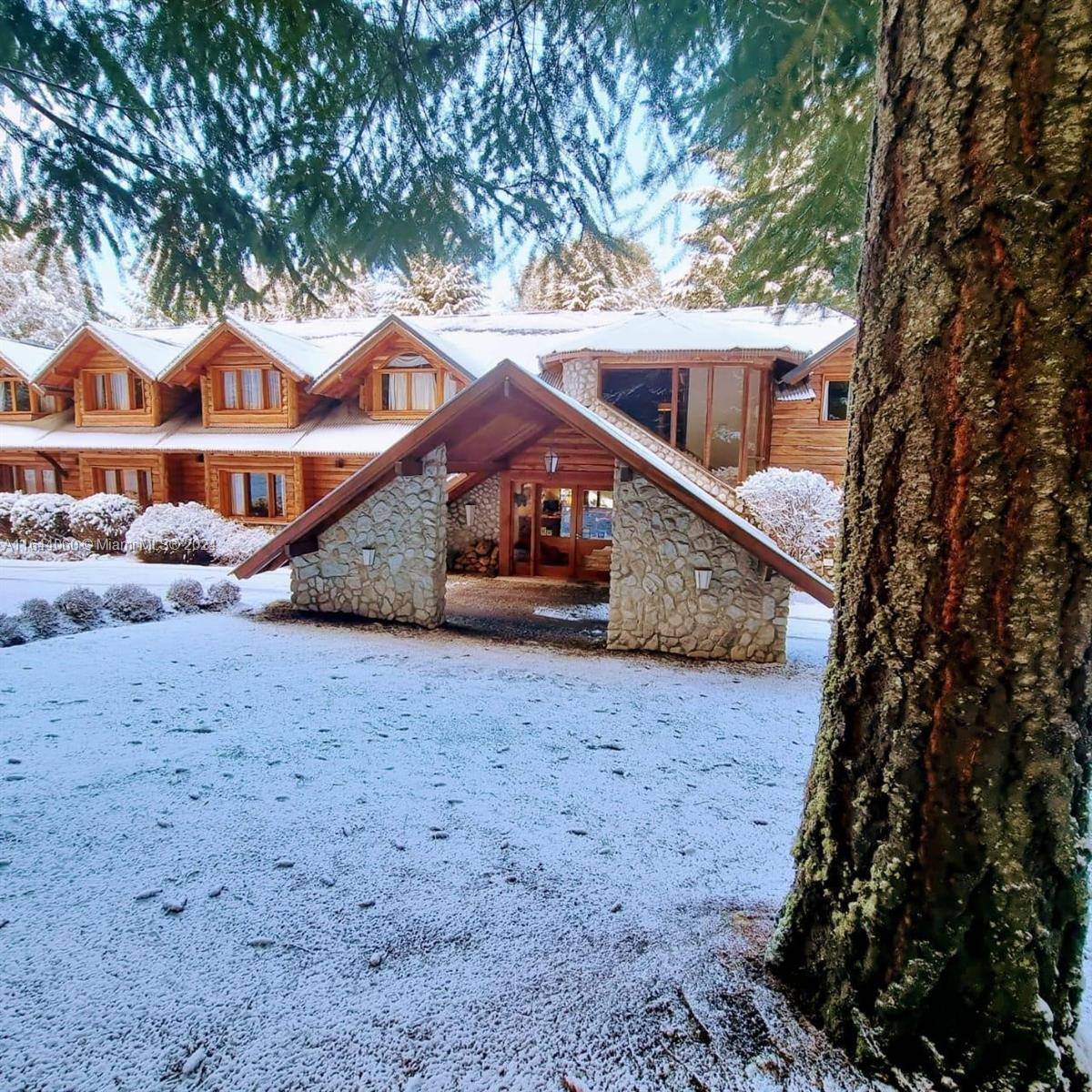 ARGENTINA Puerto Manzano Villa La Angostura