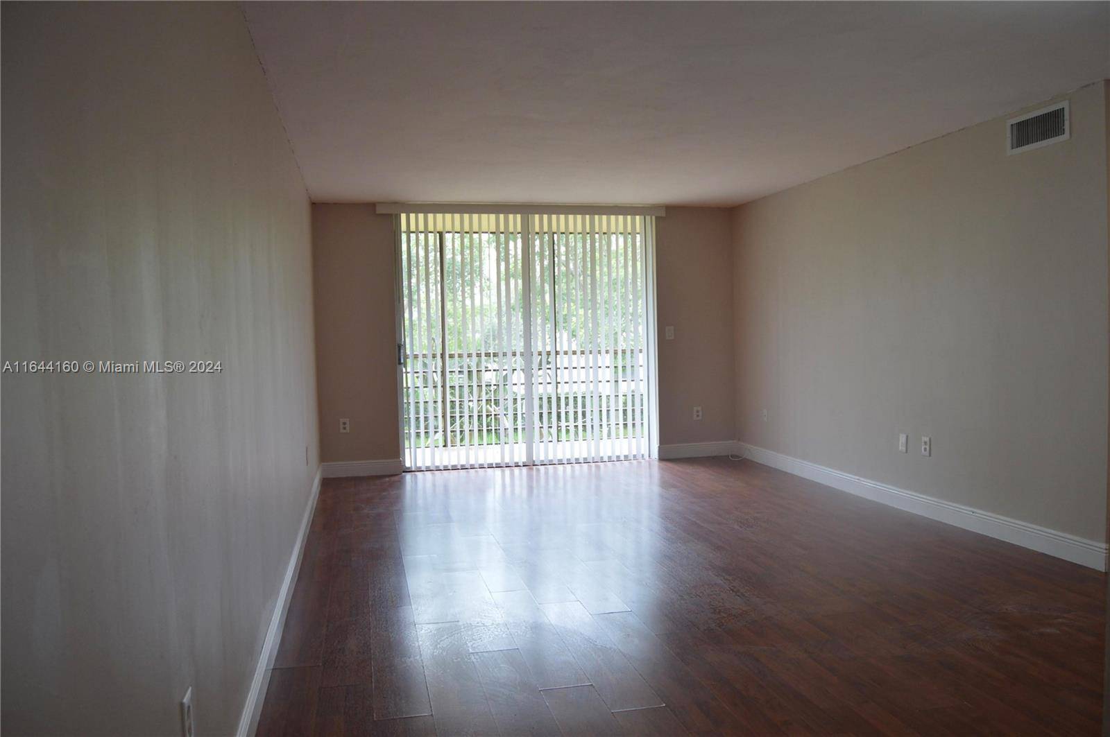 Miramar, FL 33025,3490 Foxcroft Rd #B212