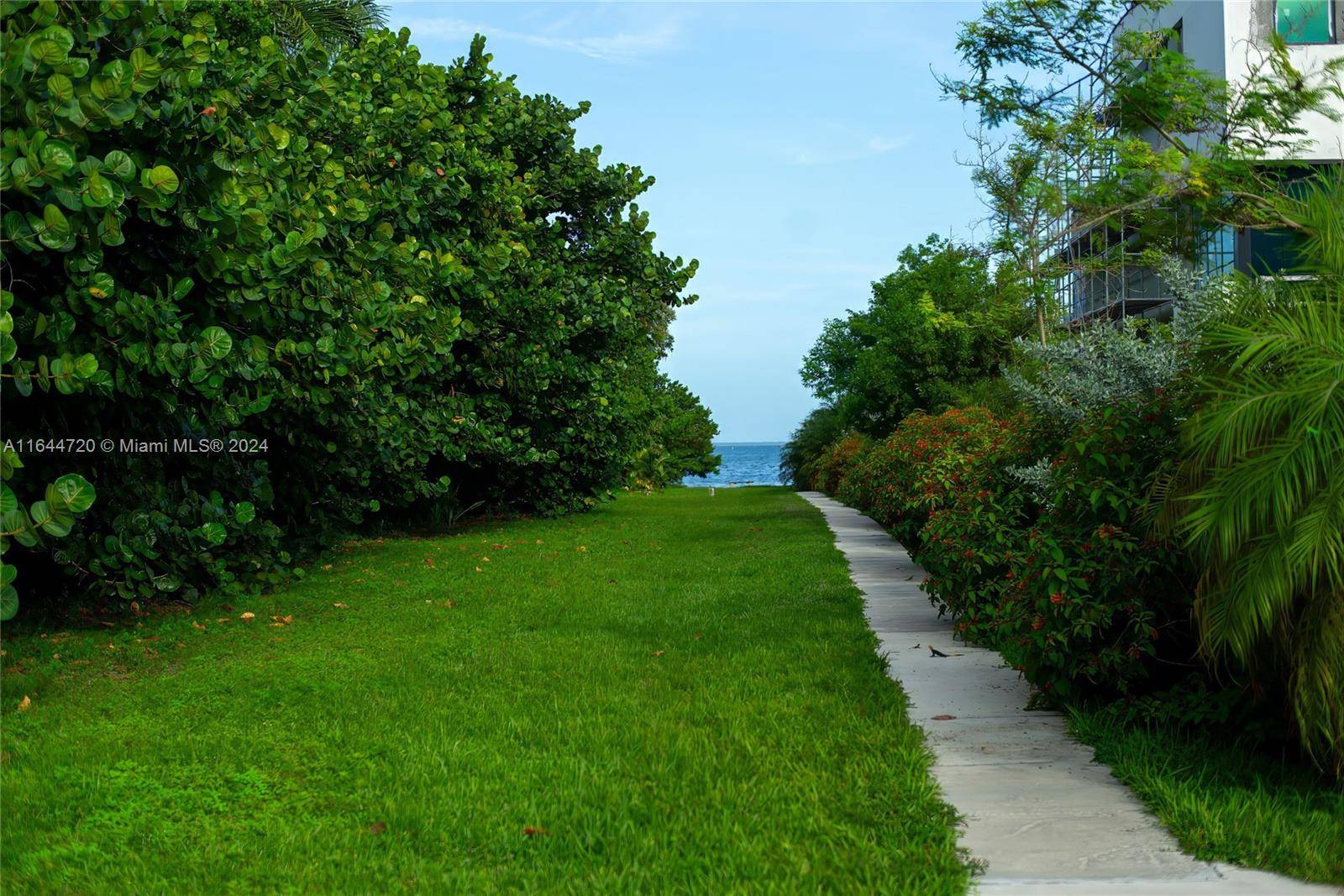 Coconut Grove, FL 33133,3608 Saint Gaudens Rd