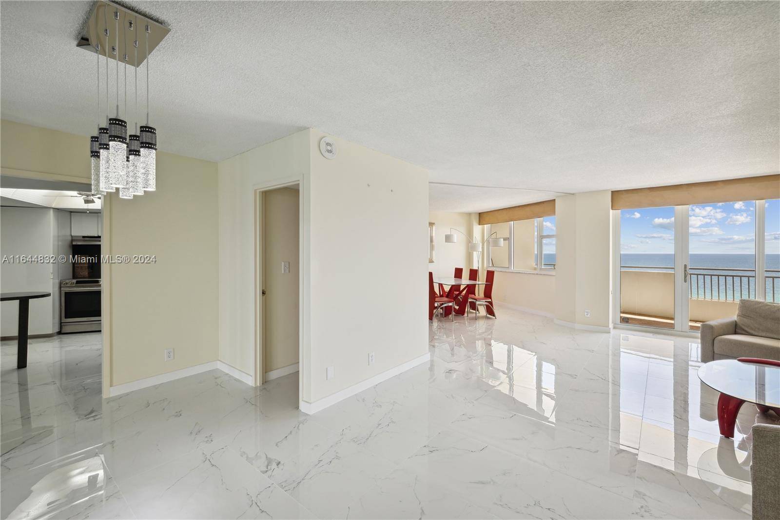 Hallandale Beach, FL 33009,3180 S Ocean Dr #912