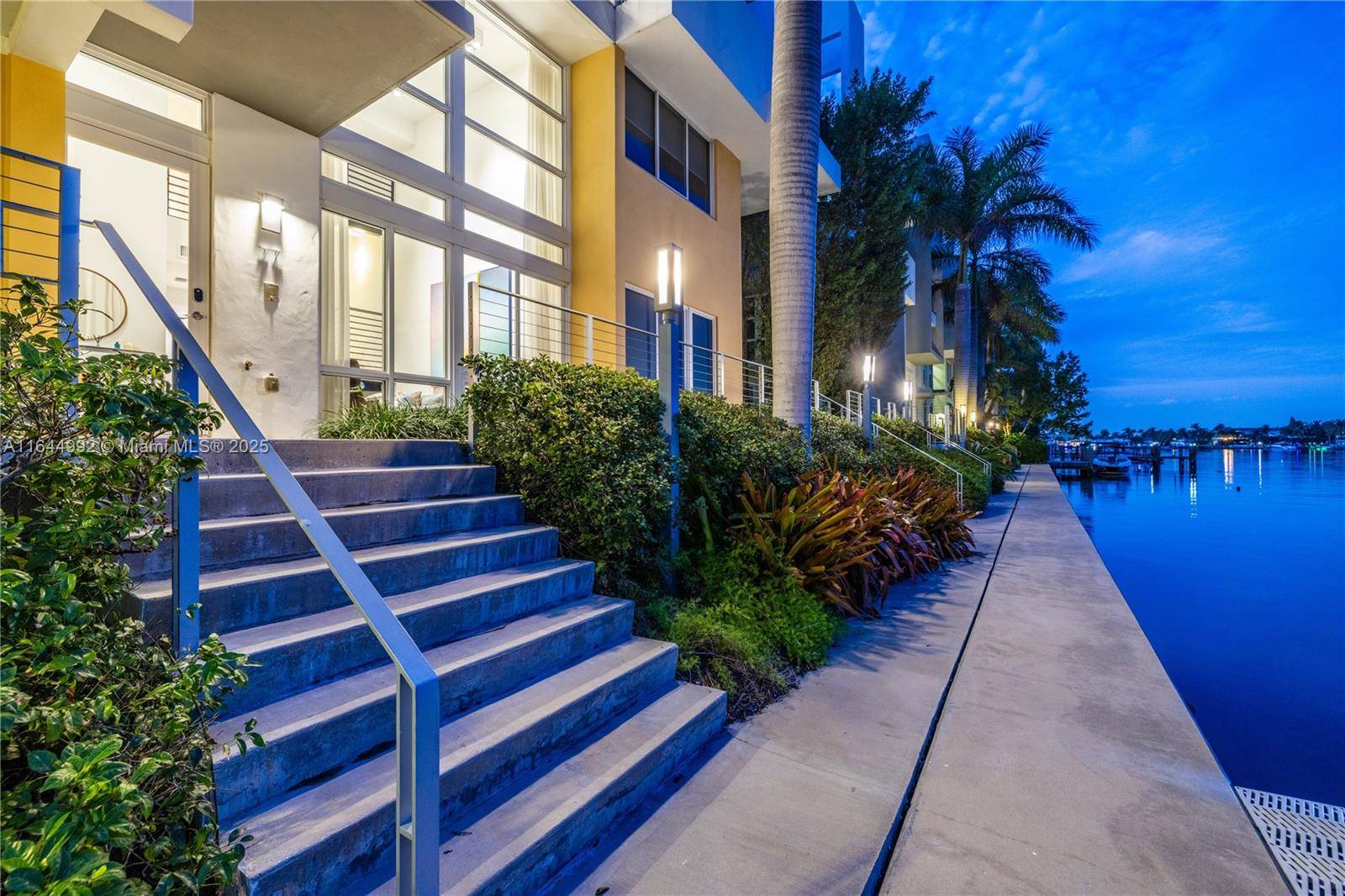 Miami Beach, FL 33141,77 N Shore Dr #77