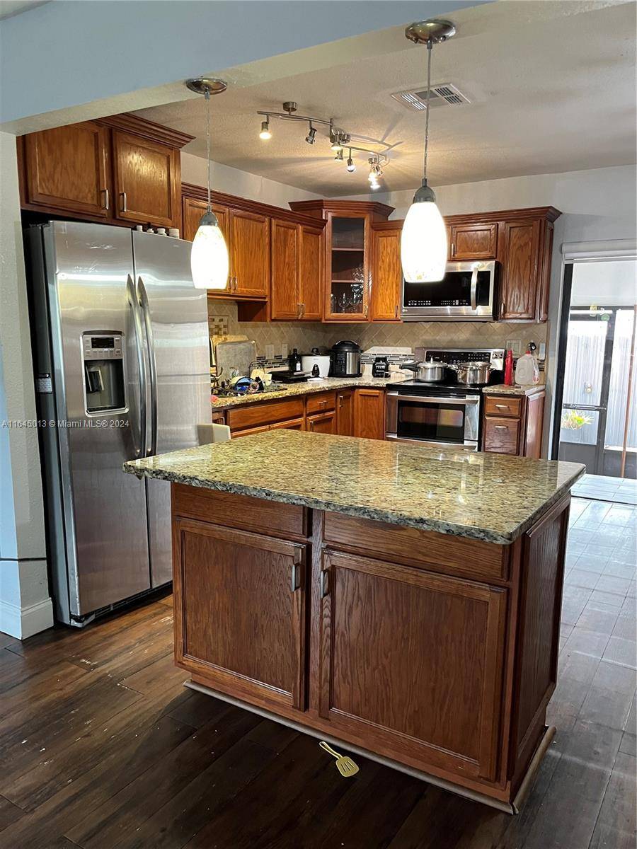 Hialeah, FL 33013,890 E 23rd St