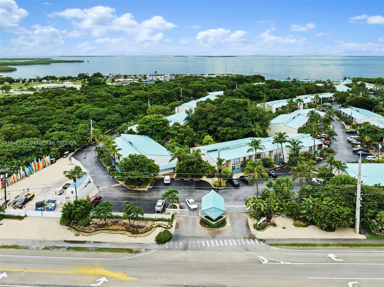 Islamorada, FL 33036,87200 Overseas Hwy #C3