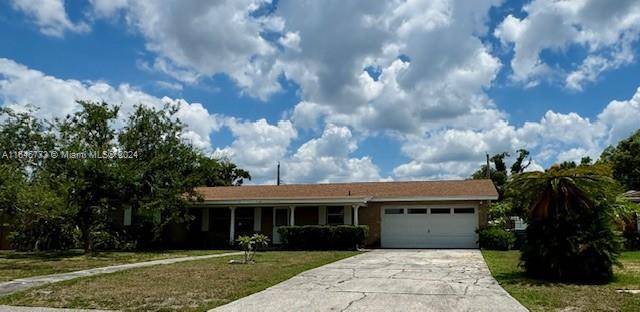 Lakeland, FL 33813,5142 Lake Miriam Circle