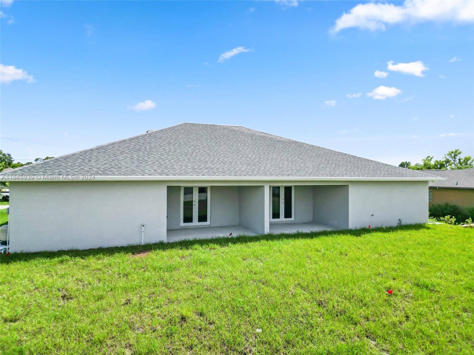 Lehigh Acres, FL 33972,1510-12 E 12 ST