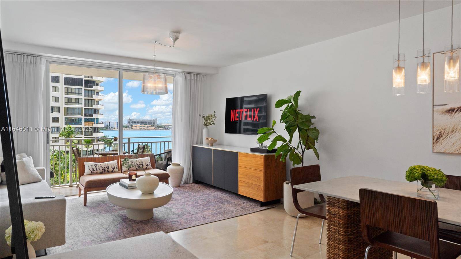 Miami, FL 33131,770 Claughton Island Dr #711