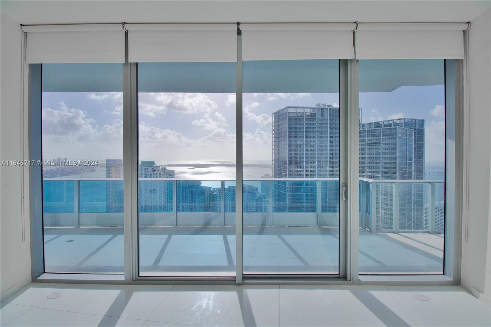 Miami, FL 33131,200 Biscayne Boulevard Way #5007