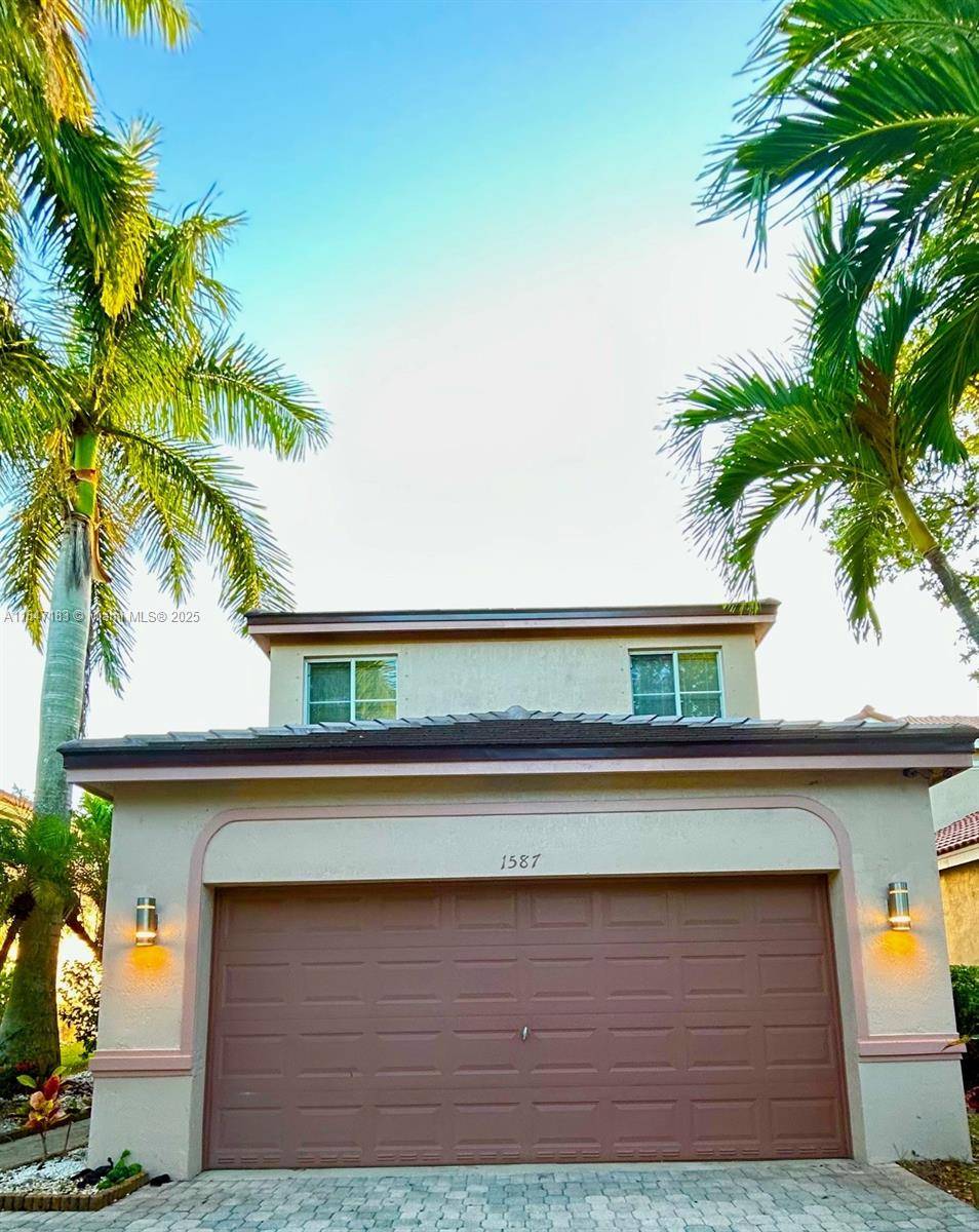 Weston, FL 33327,1587 Winterberry Ln