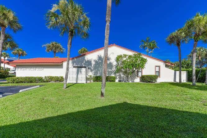 Jupiter, FL 33477,130 Palm Ave #23A