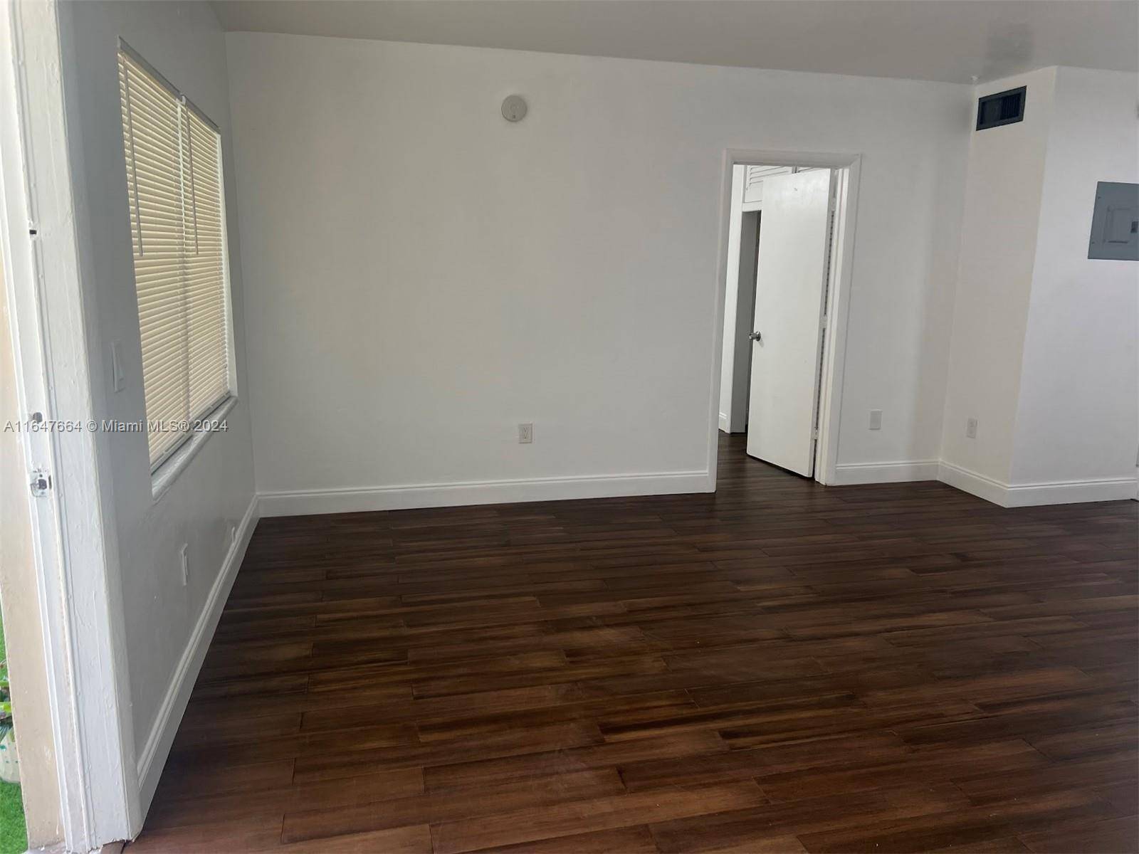 North Miami Beach, FL 33162,2072 NE 169th St #5