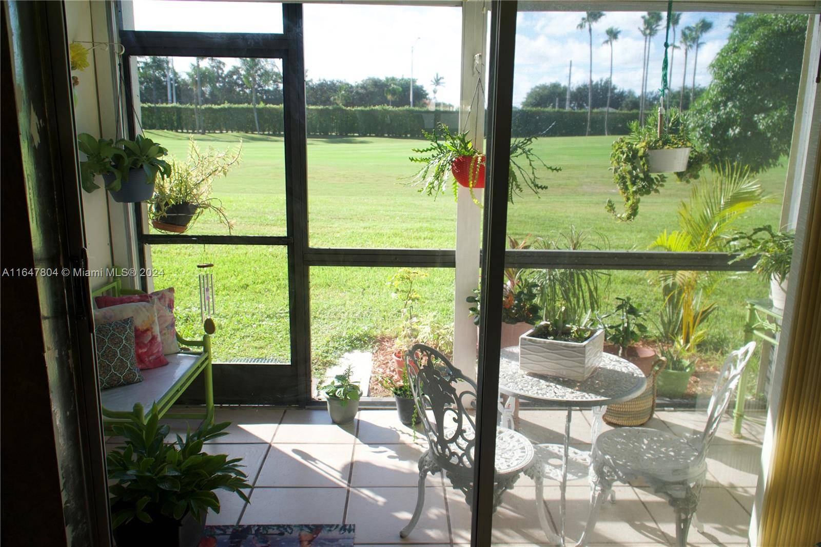 Pembroke Pines, FL 33025,9820 S Hollybrook Lake Dr #106