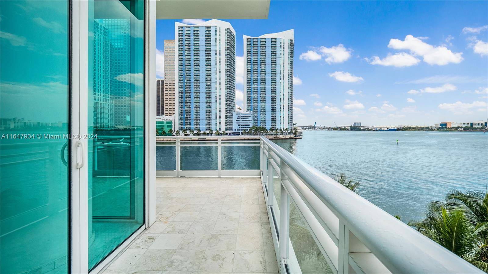 Miami, FL 33131,900 Brickell Key Blvd #403