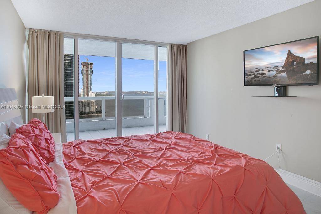 Miami, FL 33132,1717 N Bayshore Dr #A-3050