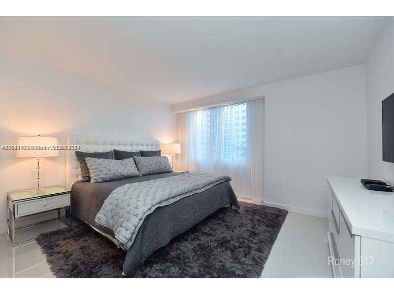 Miami Beach, FL 33139,2301 Collins Ave #617