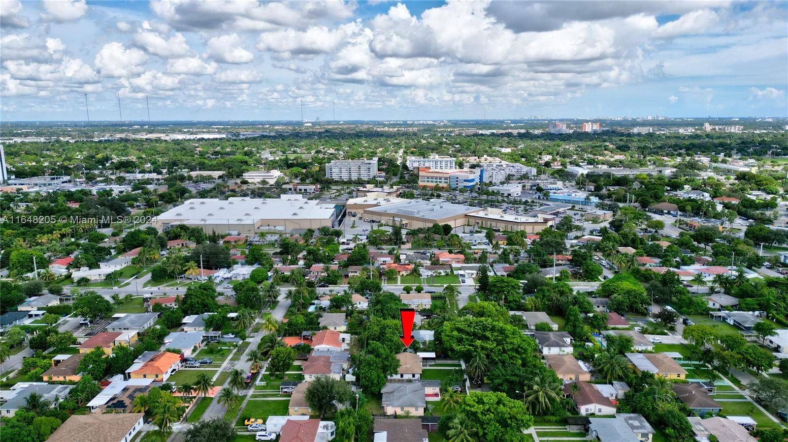 North Miami Beach, FL 33162,16200 NE 9th Ct