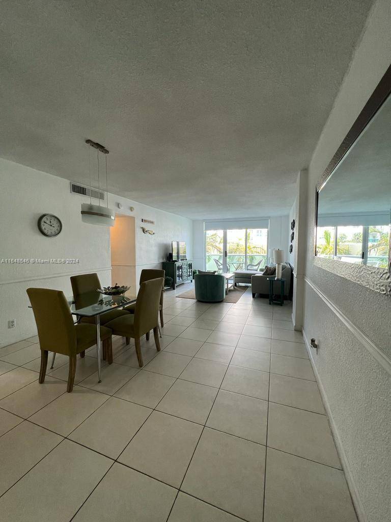 Hollywood, FL 33019,3901 S Ocean Dr #3A