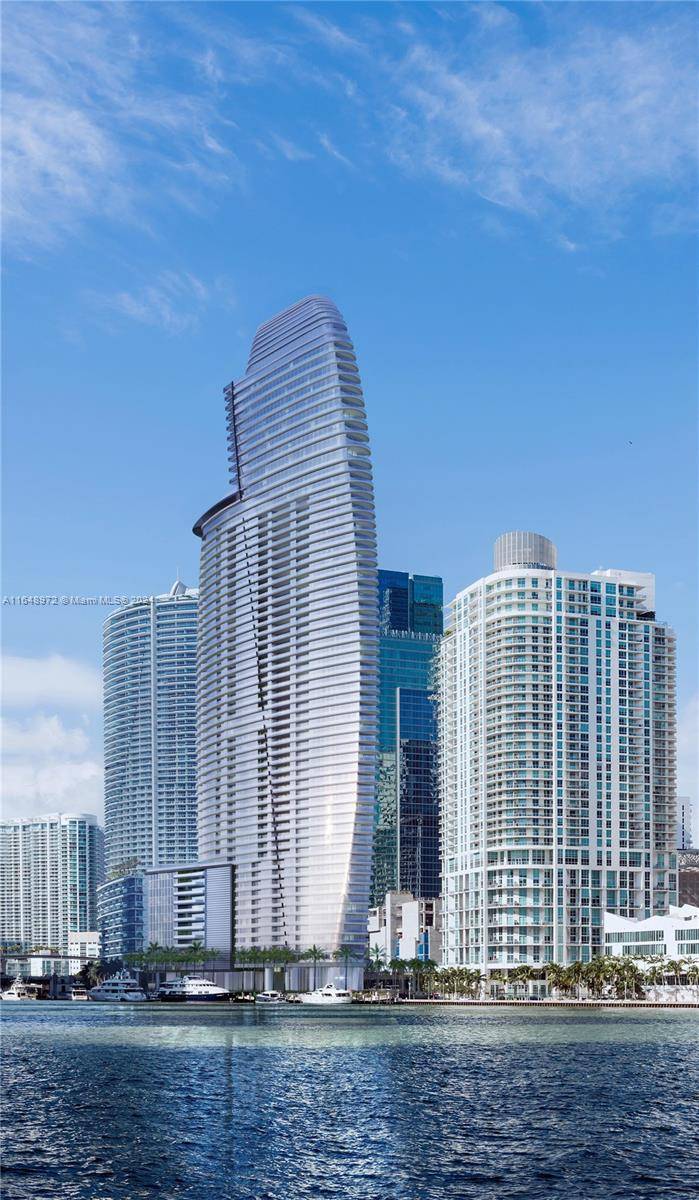 Miami, FL 33131,300 Biscayne Blvd Way #4404