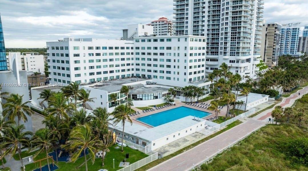 Miami Beach, FL 33141,6345 Collins Ave #830