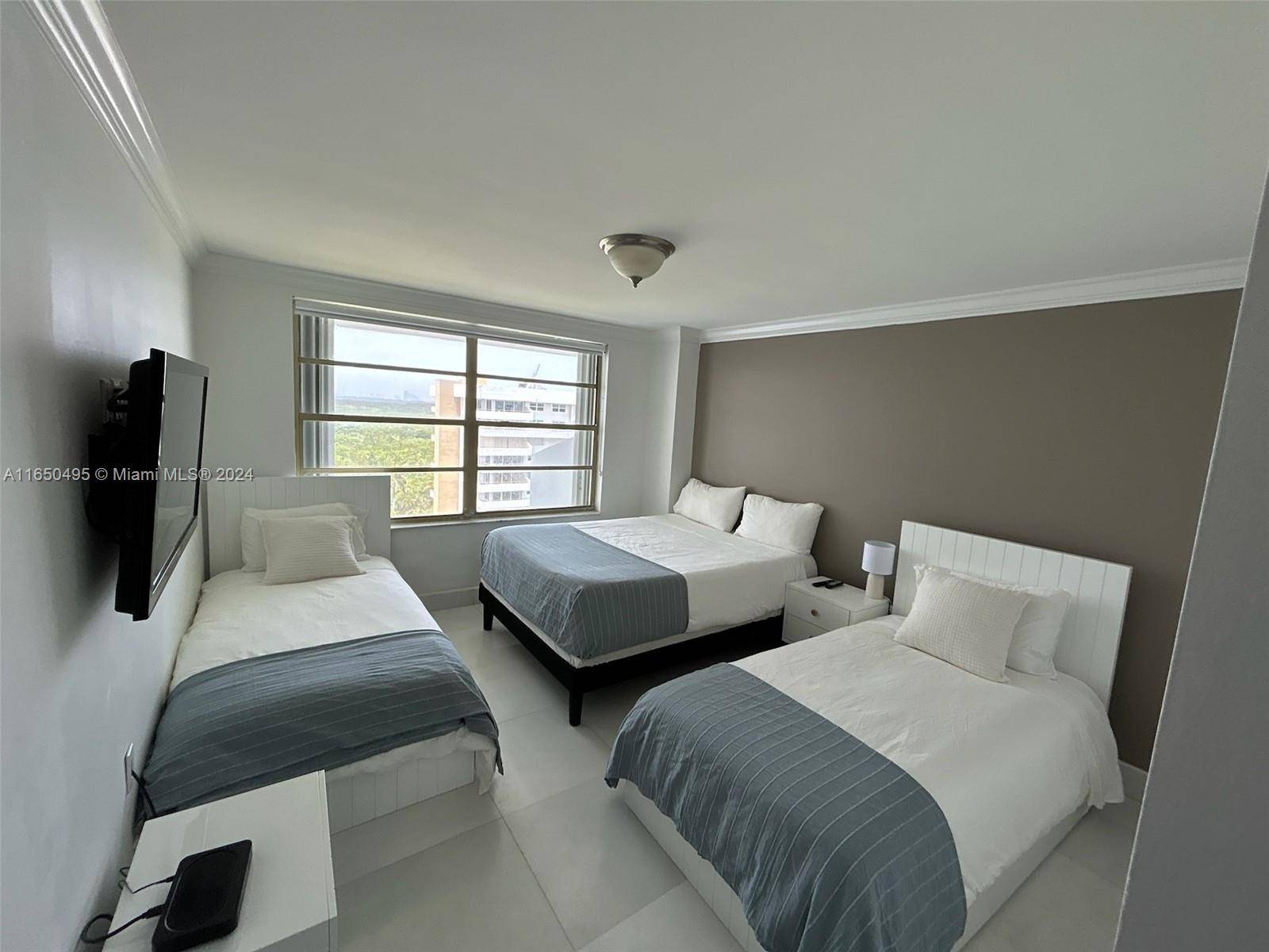 Key Biscayne, FL 33149,199 Ocean Lane Dr #1206