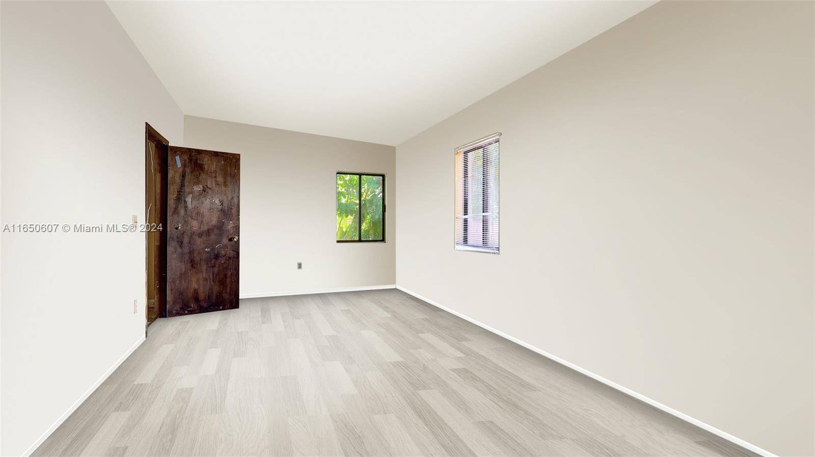 North Miami Beach, FL 33180,18690 NE 22nd Ave