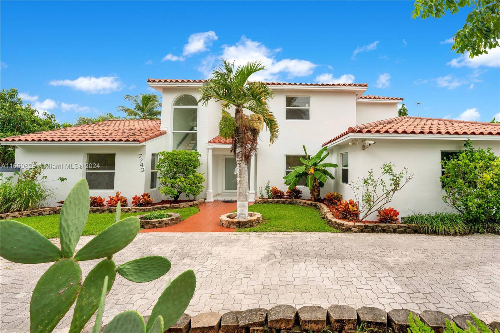 Palmetto Bay, FL 33157,7740 SW 168th St