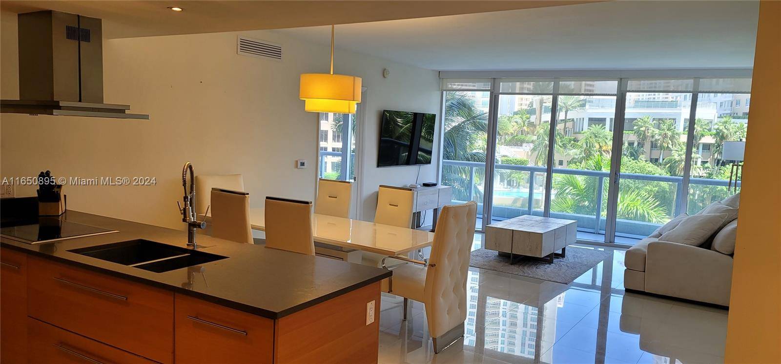 Miami, FL 33131,495 Brickell Ave #420