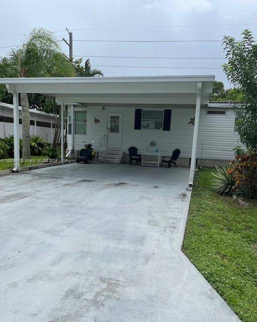 Stuart, FL 34997,7062 SE Yellowood Ln