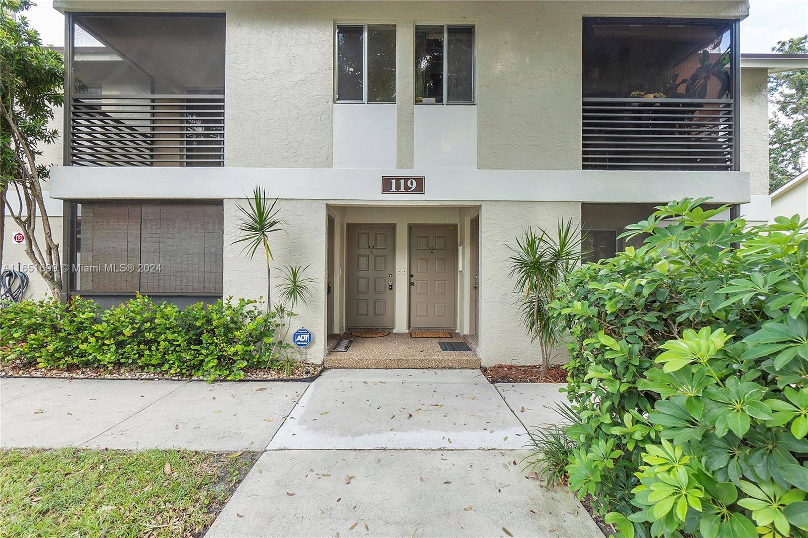 Pompano Beach, FL 33069,119 Gardens Dr #203