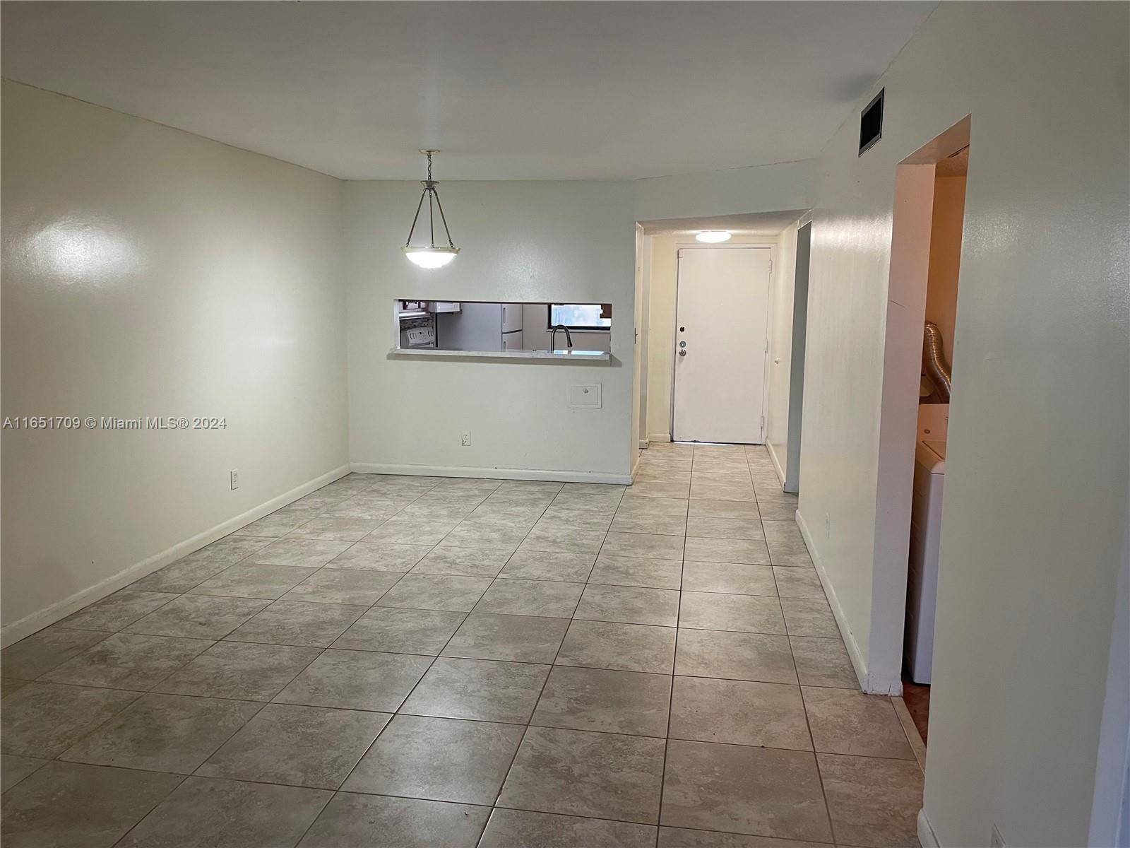 Miramar, FL 33025,3252 Foxcroft Rd #206