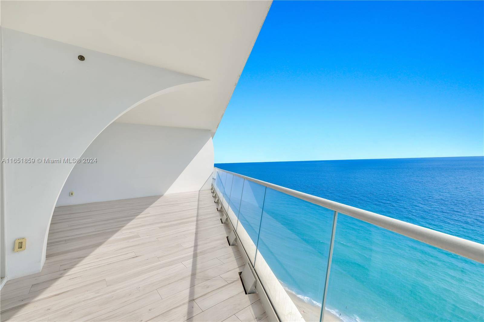 Sunny Isles Beach, FL 33160,16901 Collins Ave #2602