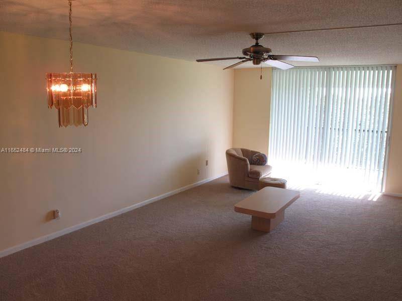 Margate, FL 33063,7320 Lake Cir Dr #404