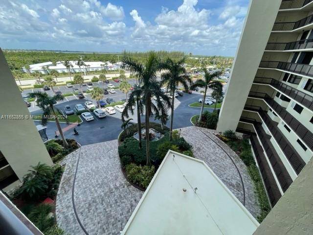 Jensen Beach, FL 34957,9550 S Ocean Dr #607