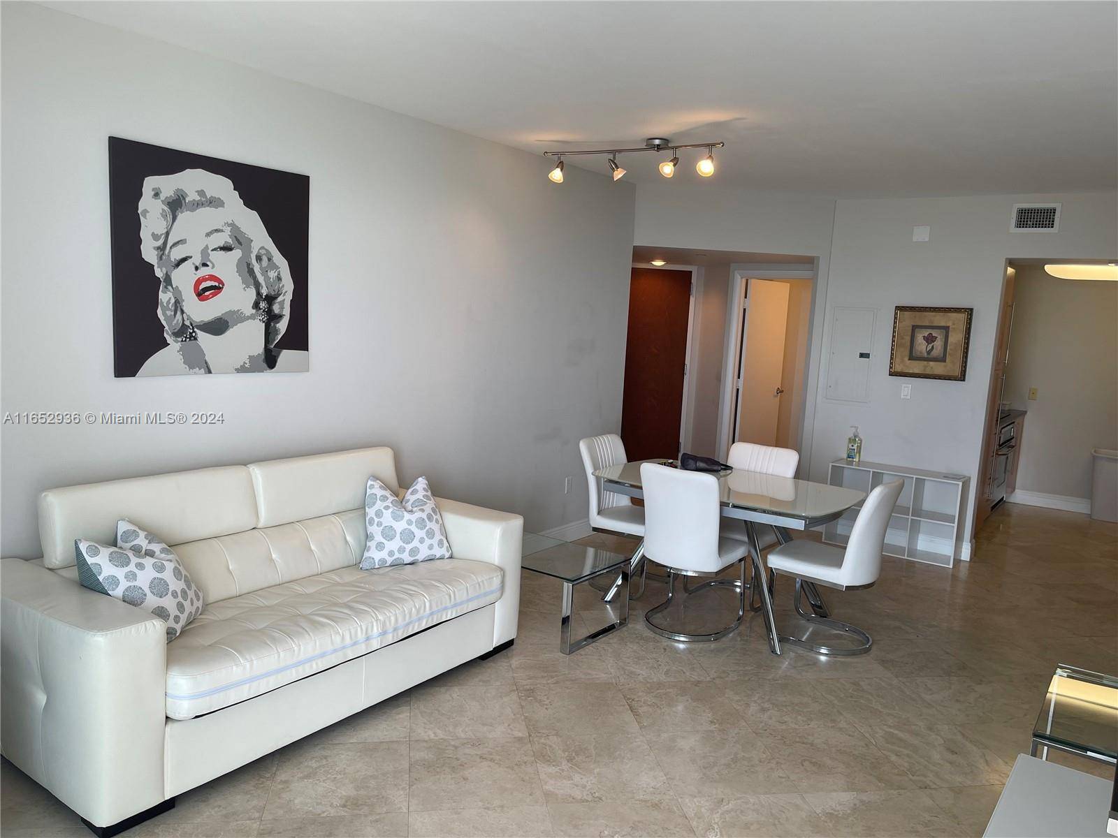 Miami Beach, FL 33141,6365 Collins Ave #1206