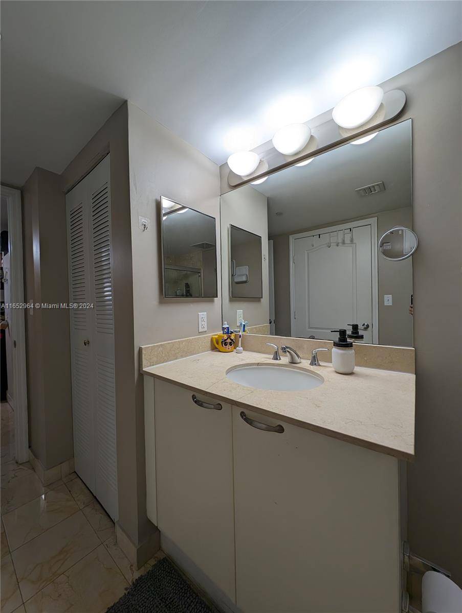 Miami, FL 33129,2101 Brickell Ave #508