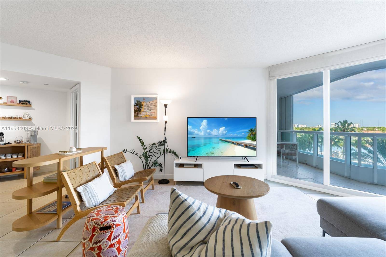 Aventura, FL 33180,21055 Yacht Club Dr #605