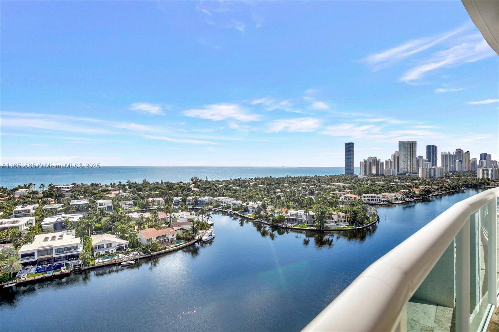 Aventura, FL 33180,20201 E Country Cub Dr. #1903