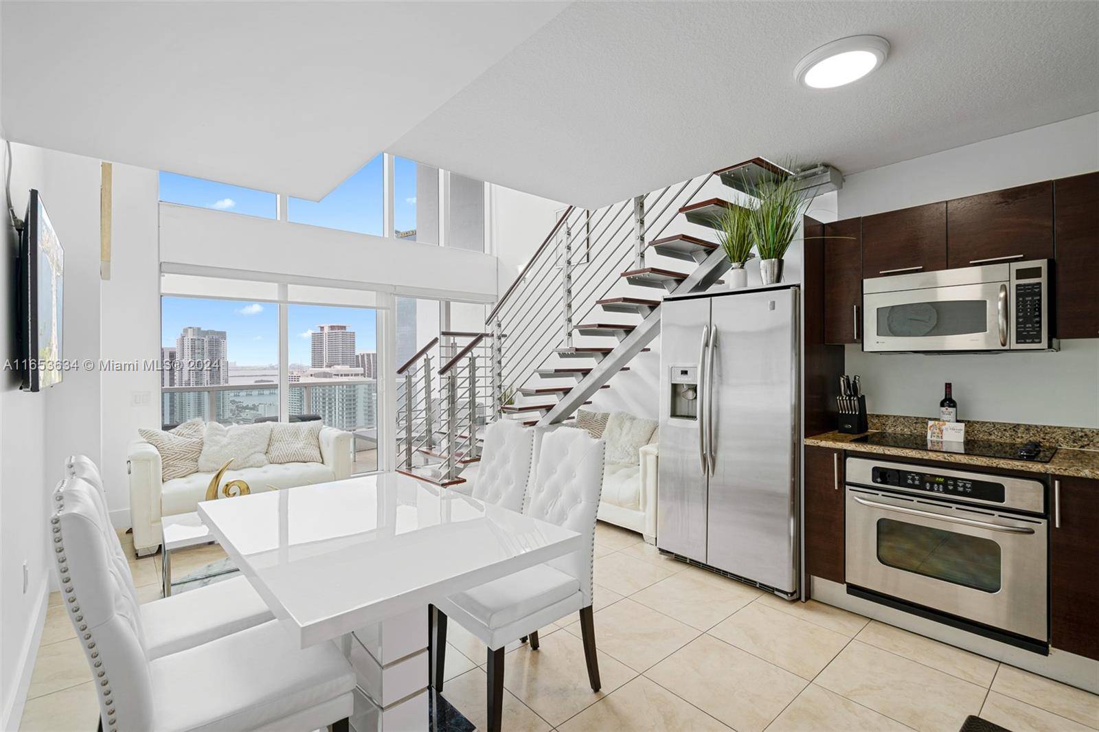 Miami, FL 33131,41 SE 5th St #2311