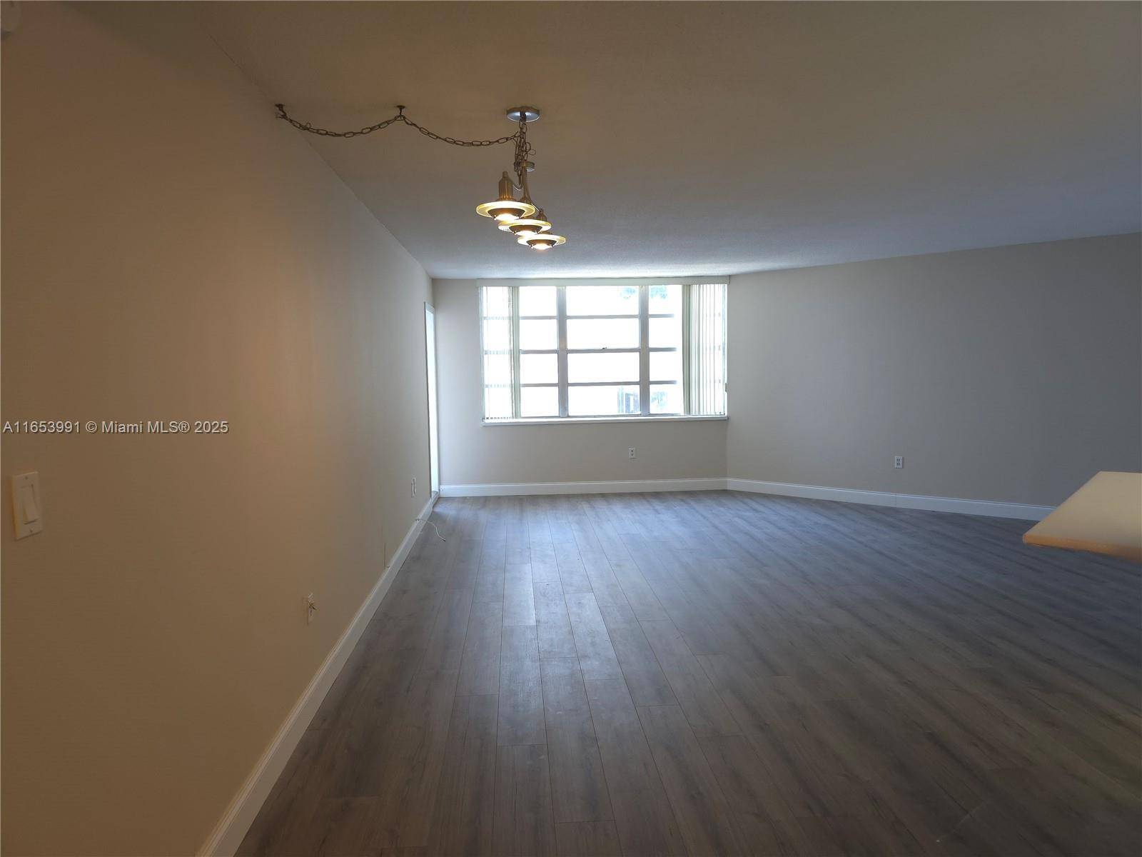 Aventura, FL 33160,2750 NE 183rd St #1212