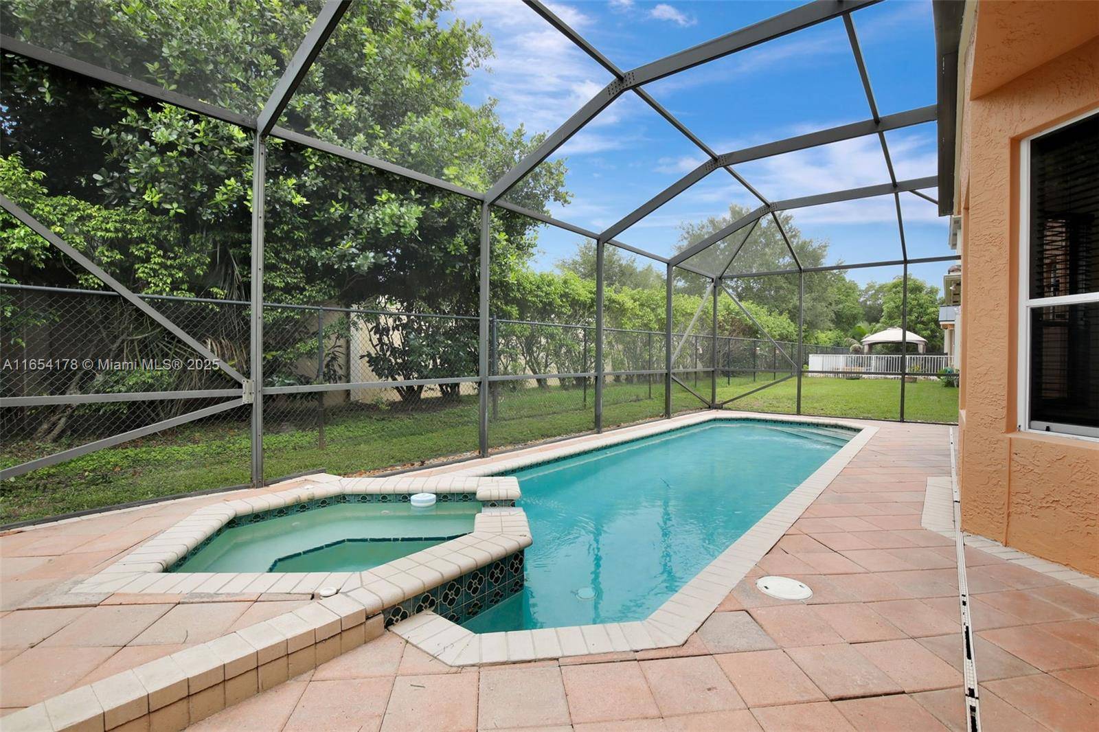 Miramar, FL 33027,15421 SW 18th St