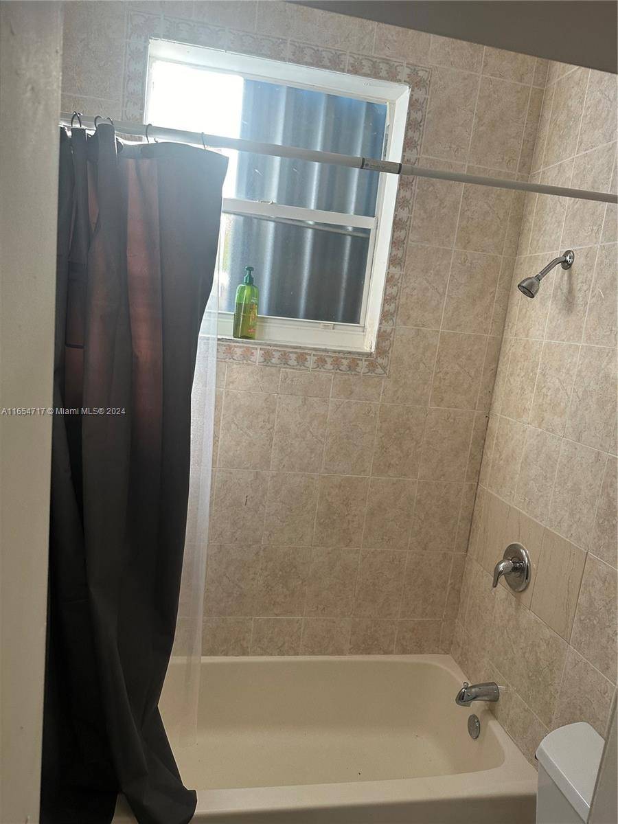 Miami, FL 33150,7820 NW 4th Ct #B