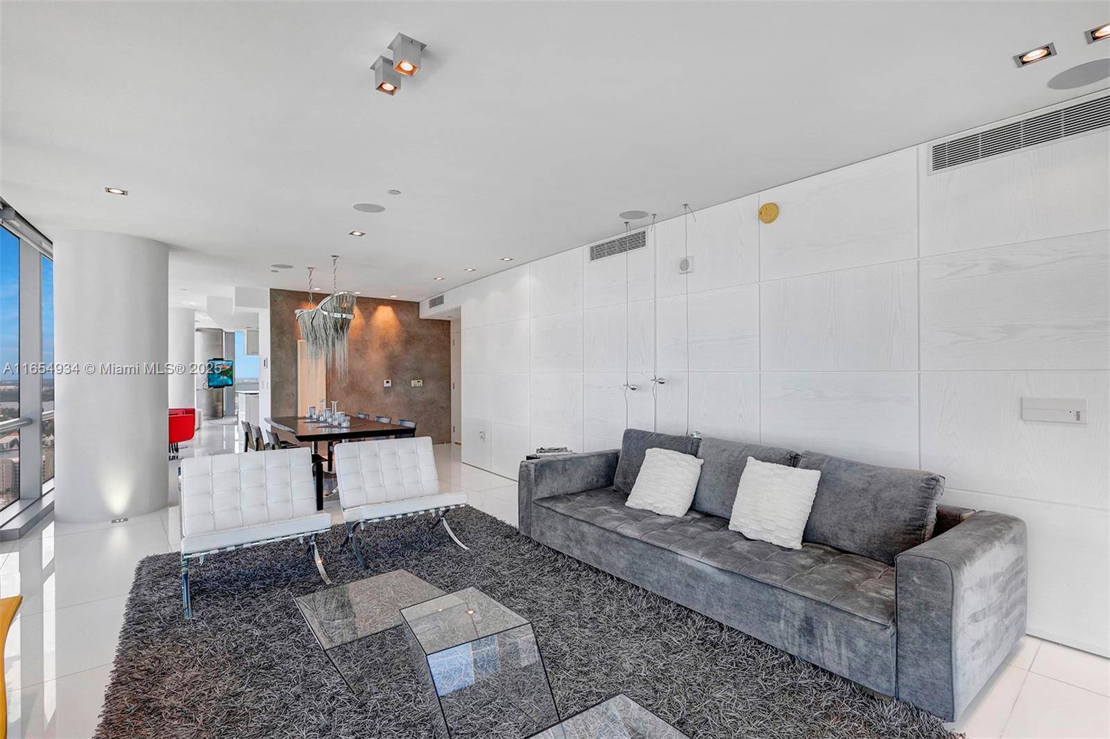 Sunny Isles Beach, FL 33160,17121 Collins Ave #3501