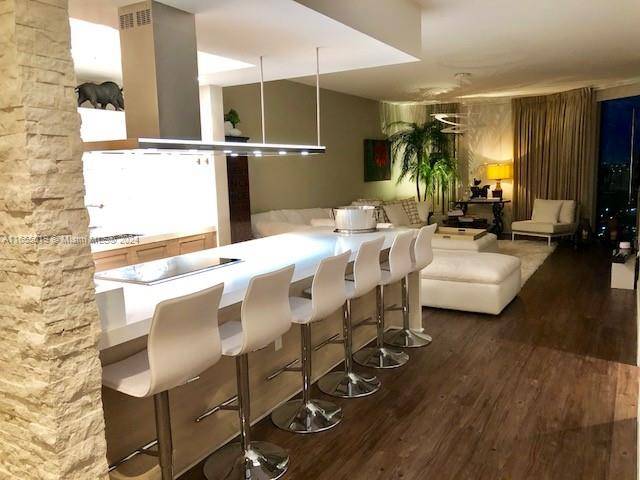 North Miami Beach, FL 33160,17301 Biscayne Blvd #2306