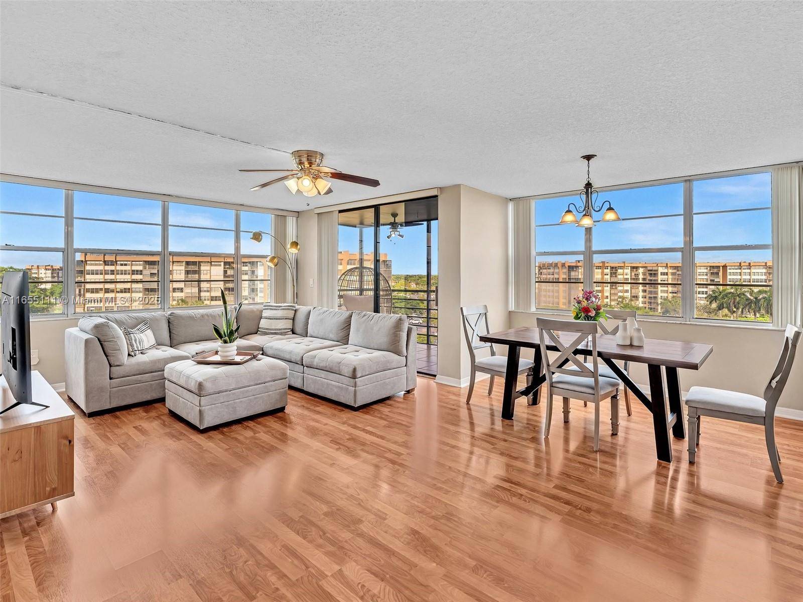 Pembroke Pines, FL 33026,900 Saint Charles Pl #718