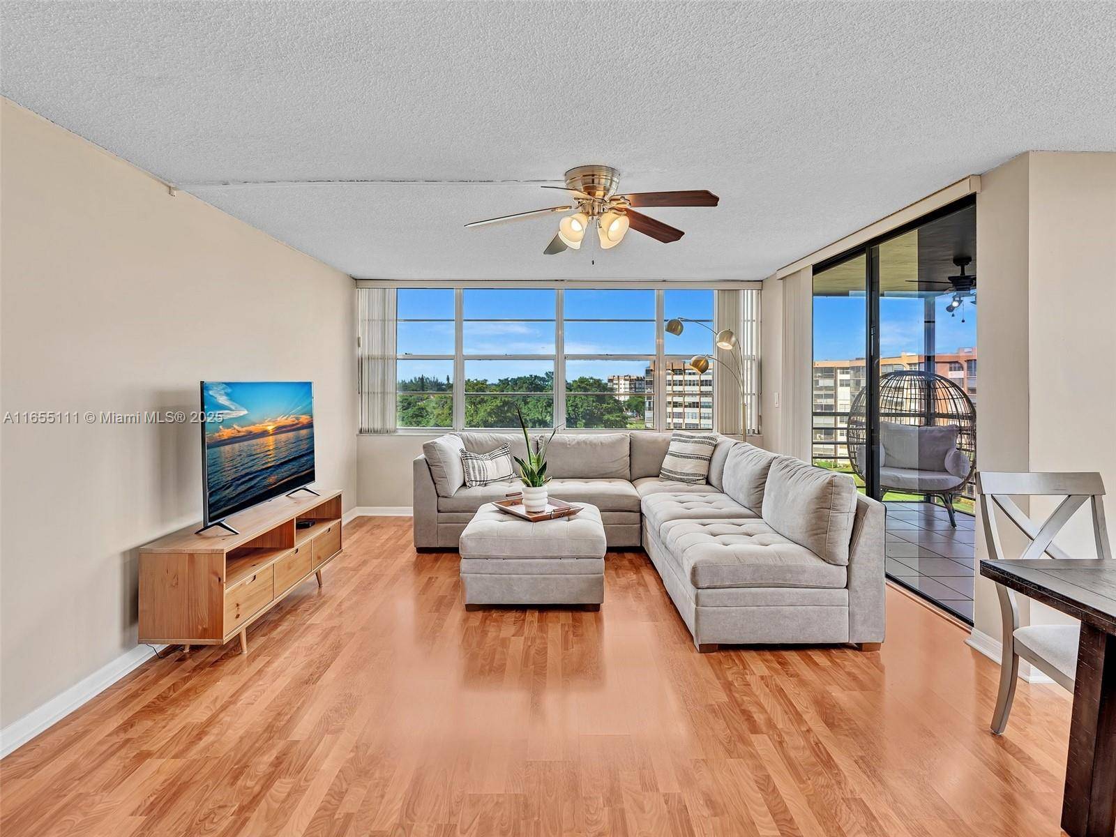 Pembroke Pines, FL 33026,900 Saint Charles Pl #718