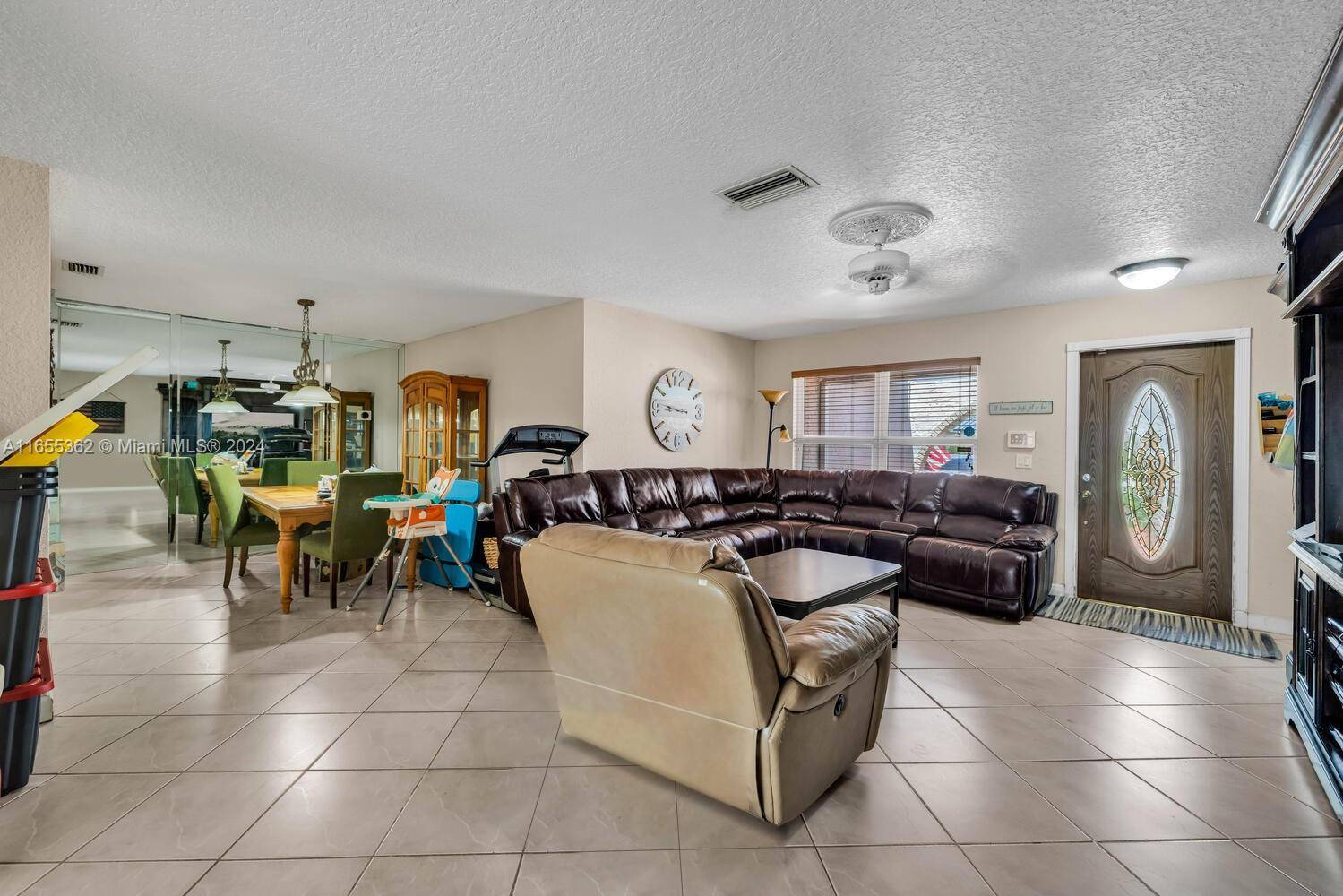 Pembroke Pines, FL 33024,8970 Johnson St