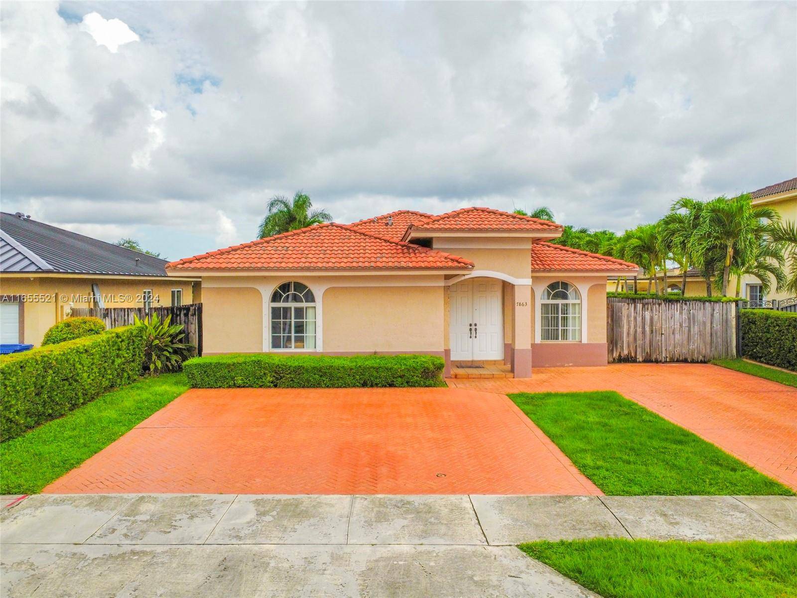 Hialeah, FL 33015,7863 NW 199th St